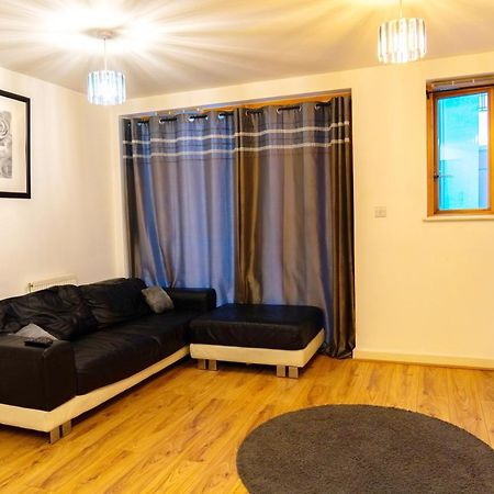 런던 1 Bed - Sleeps 2 - 7 Min Walk To Hackney Station 아파트 외부 사진